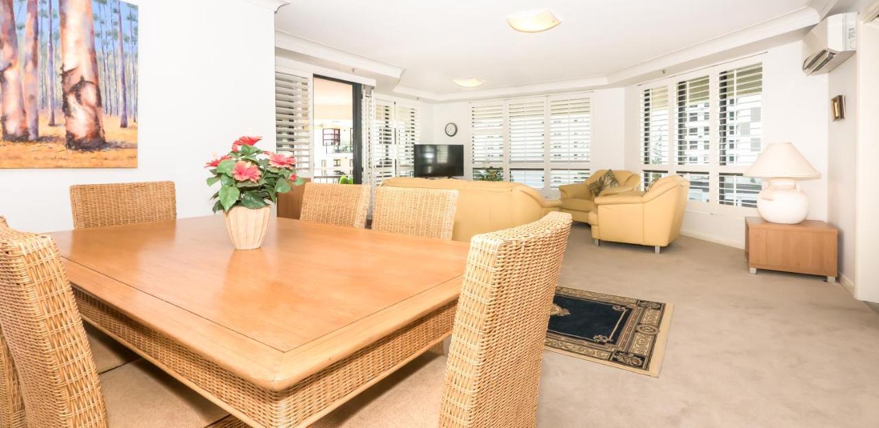 Victoria Square Apartments Gold Coast Eksteriør billede